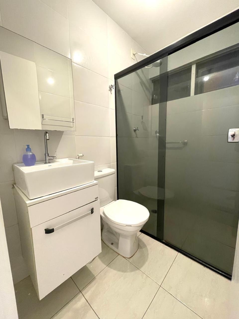 Apartamento Com Garagem Em Cond Prox A Orla